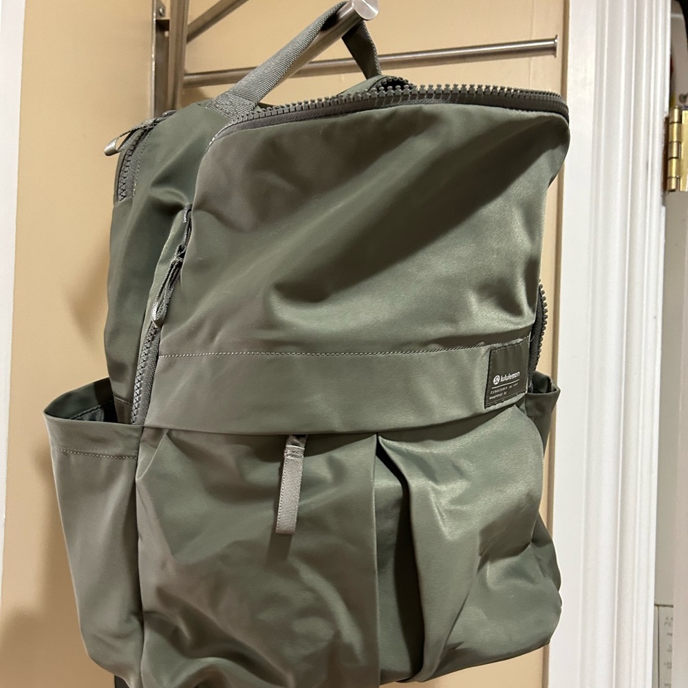 Everyday Backpack 2.0 23L - Good condition
